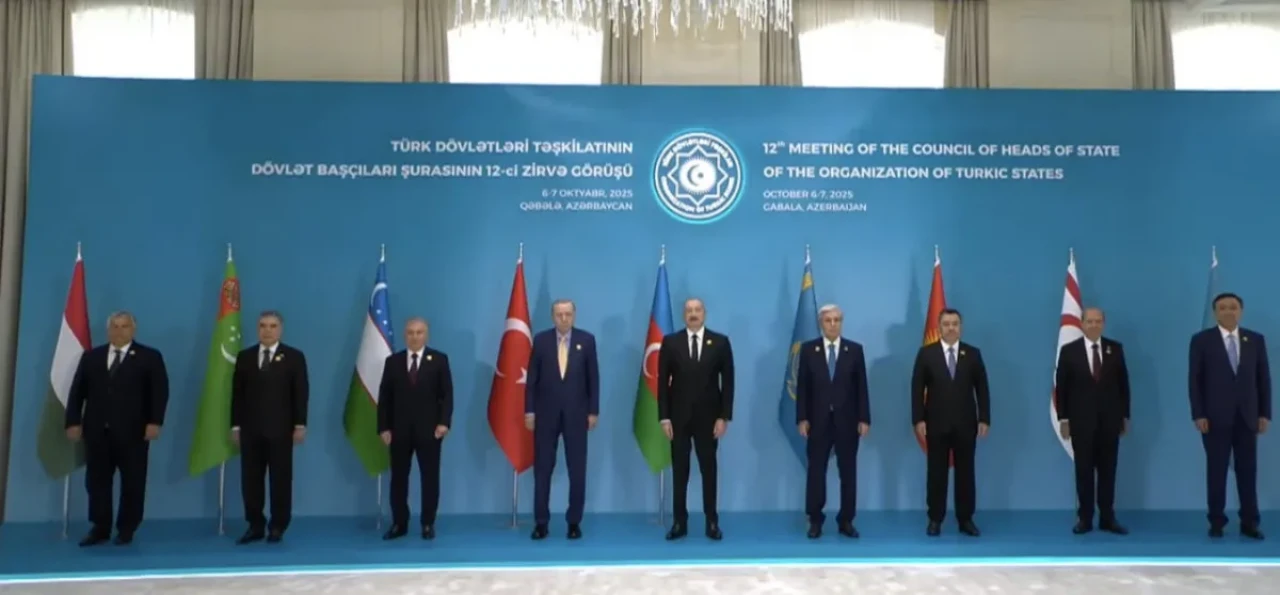 Türk Dünyası Liderleri aynı karede: TDT Zirvesi’nde tarihi buluşma!