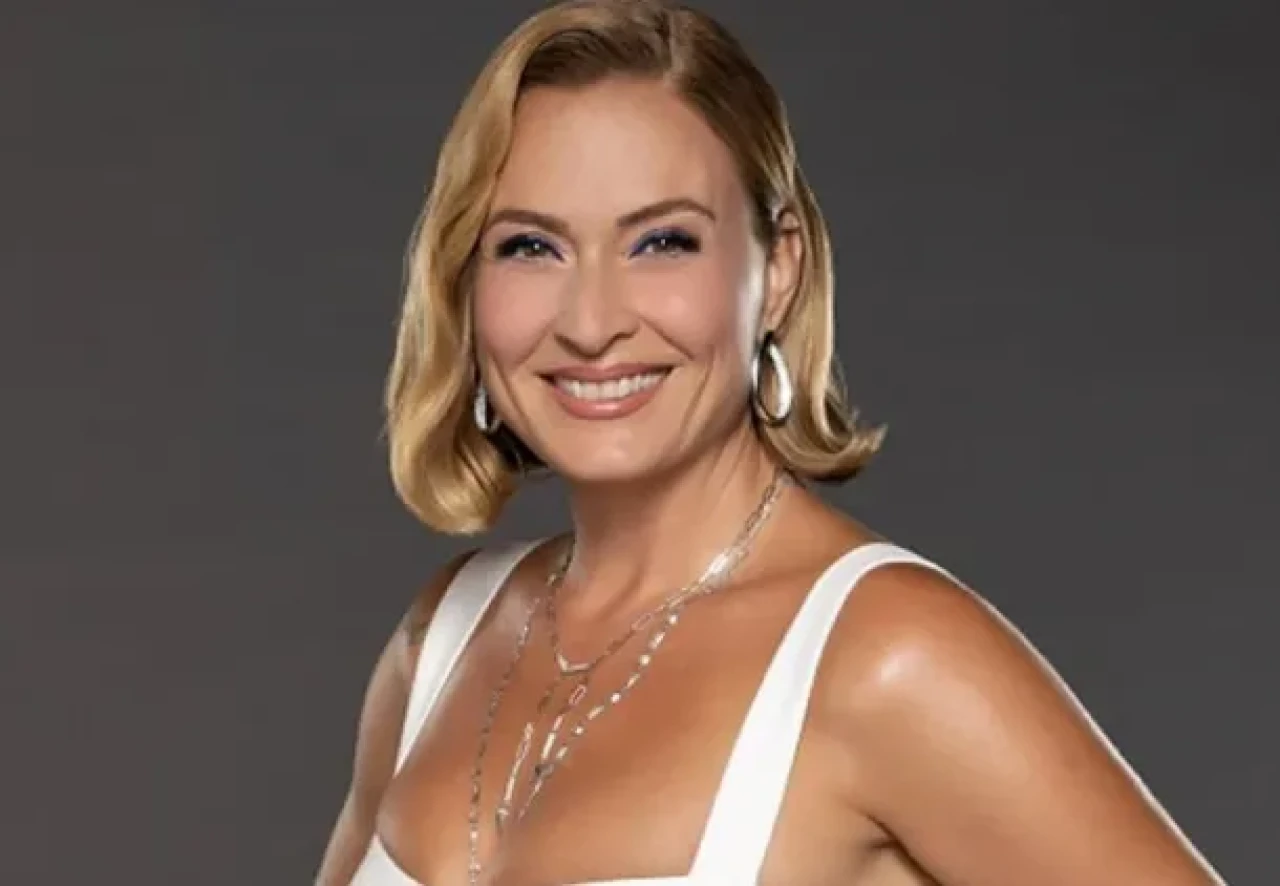 Ceyda Düvenci kimdir, kaç yaşında, boyu ve kilosu? İşte hayatı ve kariyeri hakkında merak edilenler