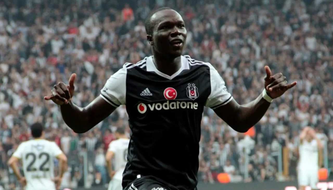 Taraftarlar şaşkın: Aboubakar artık Türkiye’de değil işte yeni kulübü…