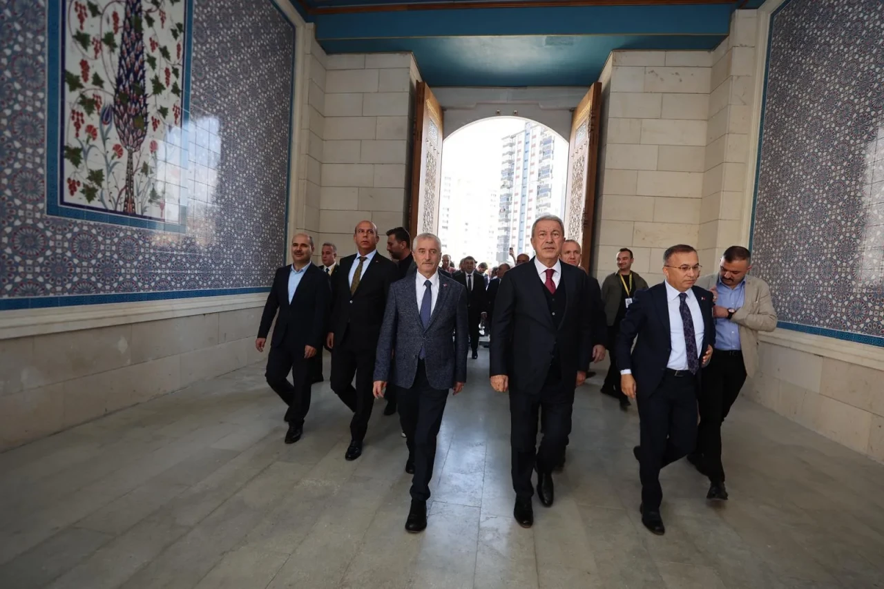 Hulusi Akar'dan Şahinbey'in dev projelerine 'örnek model' onayı: Diğer belediyeler kıskanacak!