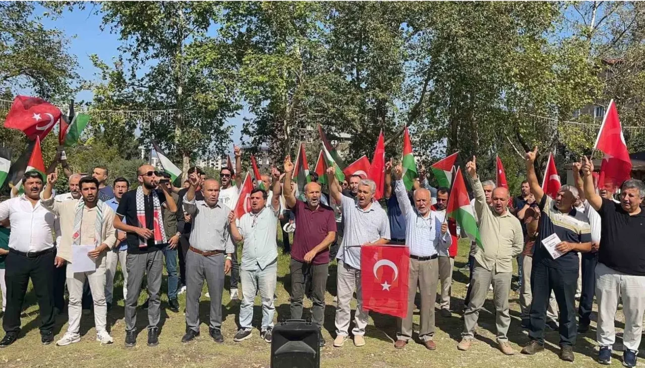 Osmaniye’de İsrail’e karşı güçlü direniş: Gazze için toplanan vatandaşlar dua etti