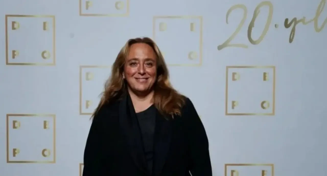 Ayşe Barım cezaevinden çıktı, yalnız bırakıldı! O anlar sosyal medyada gündem oldu