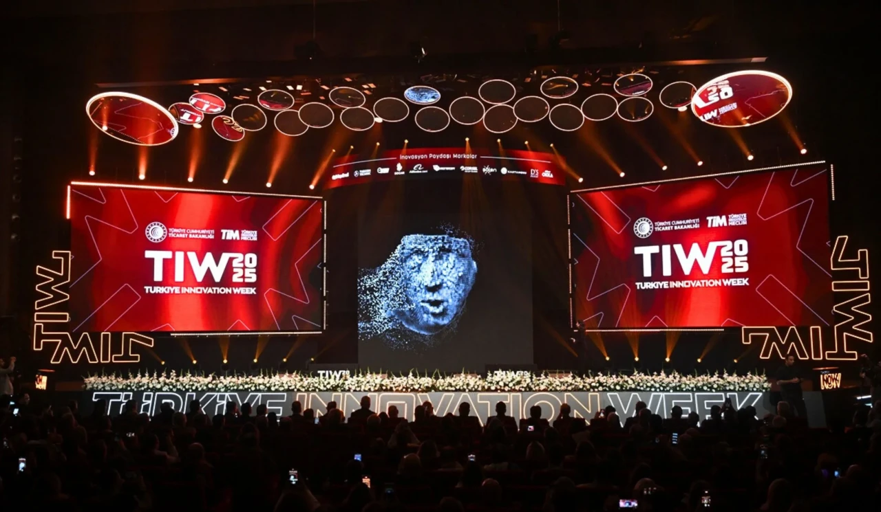Türkiye İnnovation Week'te girişimcilere milyonluk ödül yağdı