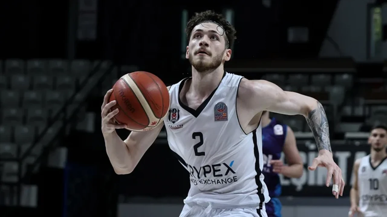 Milli basketbolcu Şehmus Hazer’in özel yaşamı merak ediliyor