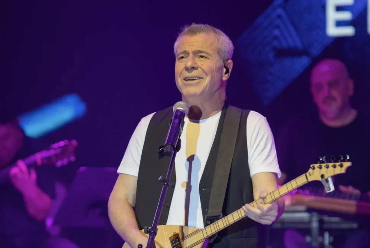 Gizli tarih sahnedeydi: Levent Yüksel'in Cumhuriyet Bayramı sürprizi