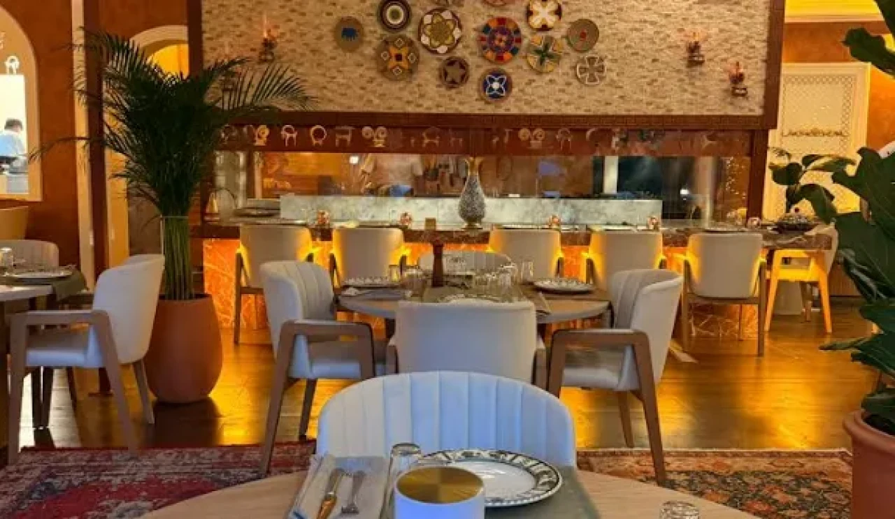 147 yıllık yalıda hem restoran hem otel açtı