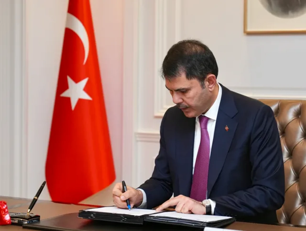 Bakan Kurum, Türkiye'nin COP31 için Avustralya ile ortak ev sahipliği önerisini sundu