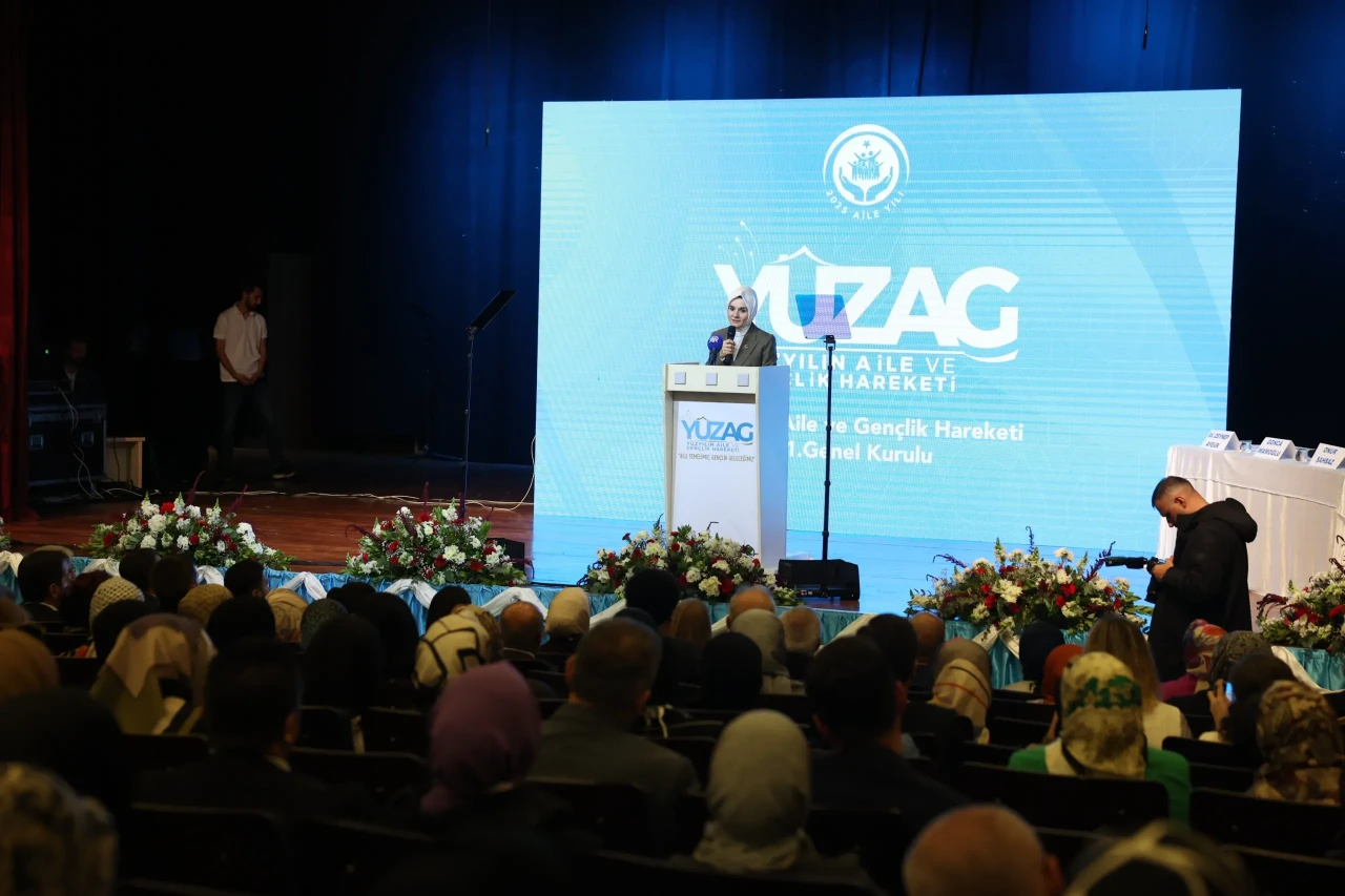 Vizyonları merhamete ve inanca dayanan YUZAG Derneği açılış töreni çarpıcı anlara sahne oldu;