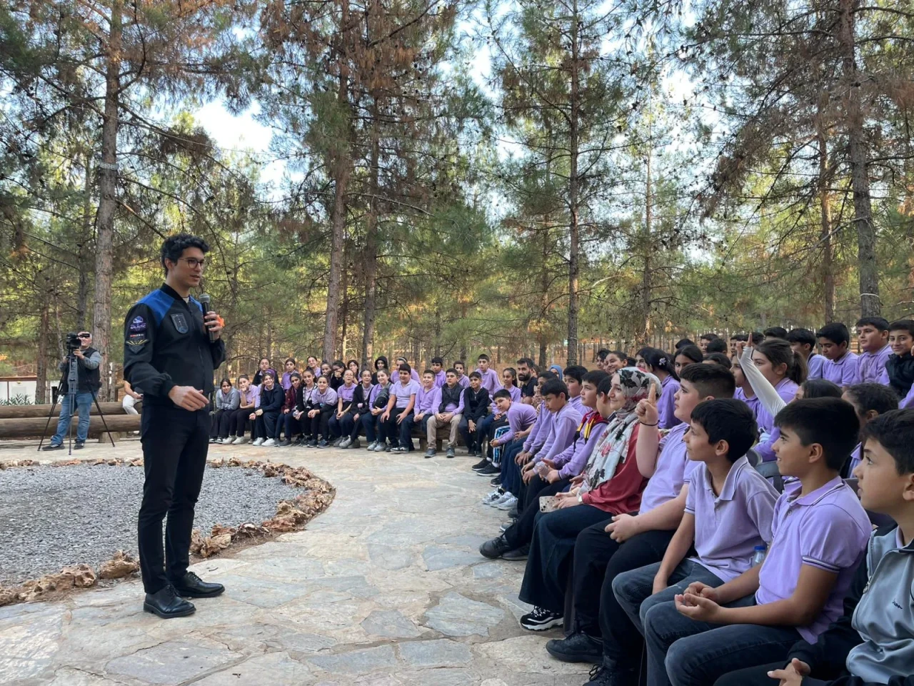 Uzay yolculuğunun sırları Şahinbey'de çözüldü: Tuva Cihangir Atasever öğrencilere ilham verdi