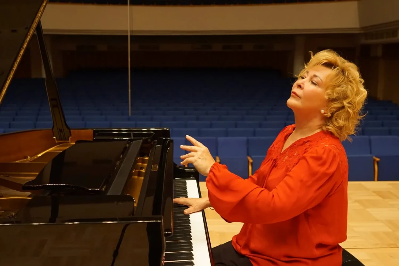 Gülsin Onay’dan uluslararası sanat misyonu: Fas’ta Türkiye’yi temsil edecek