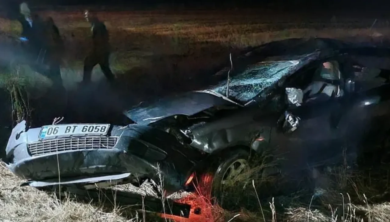 Selim-Kağızman yolunda feci kaza: 1 kişi öldü, araçtaki 2 çocuk yaralandı