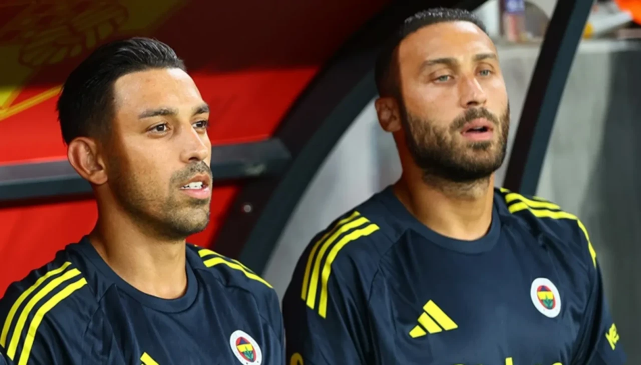 Fenerbahçe’de yeni dönem sinyali: İrfan Can ve Cenk Tosun kadroya dönüyor!