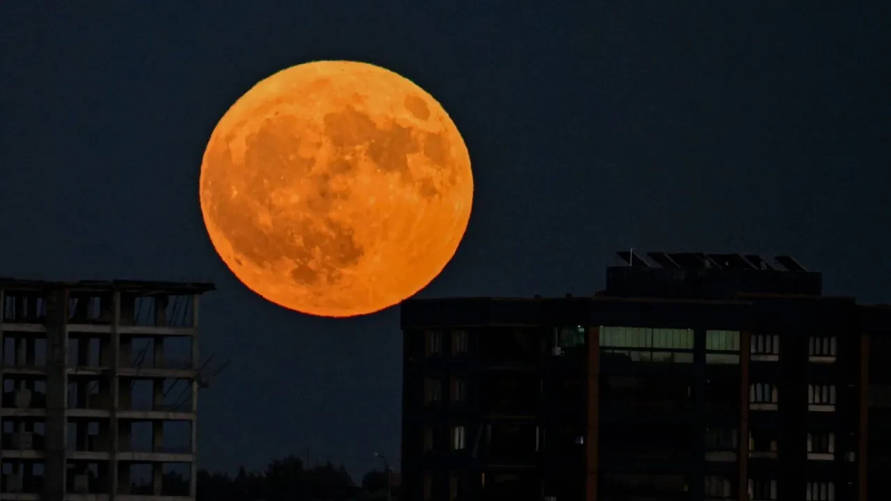 Süper ay için geri sayım: Ay, Dünya’ya olağanüstü yaklaşacak!