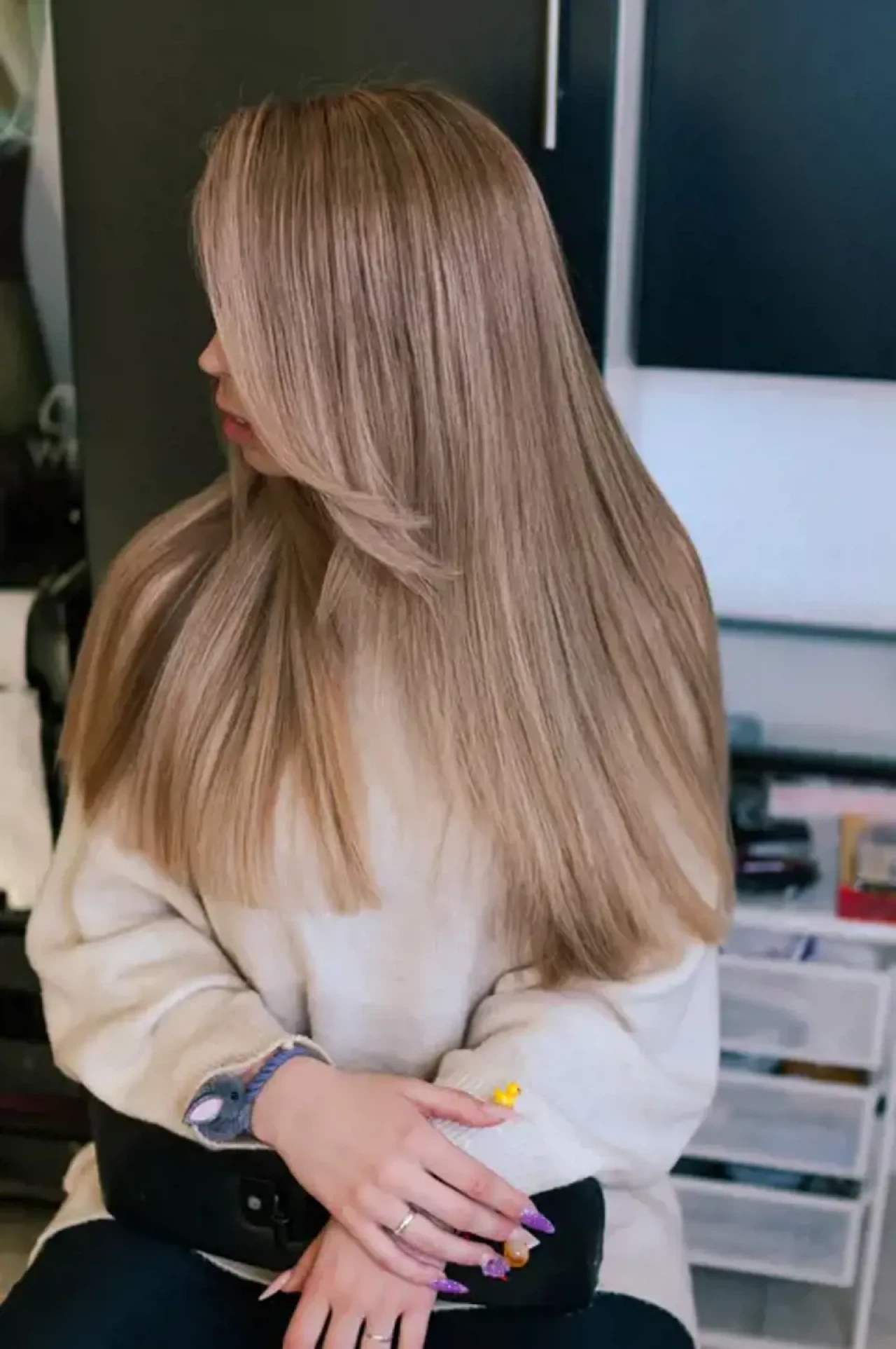 Kuaför sırrı ortaya çıktı: Bebek Kumralı saç rengiyle daha genç görünmenin yolları