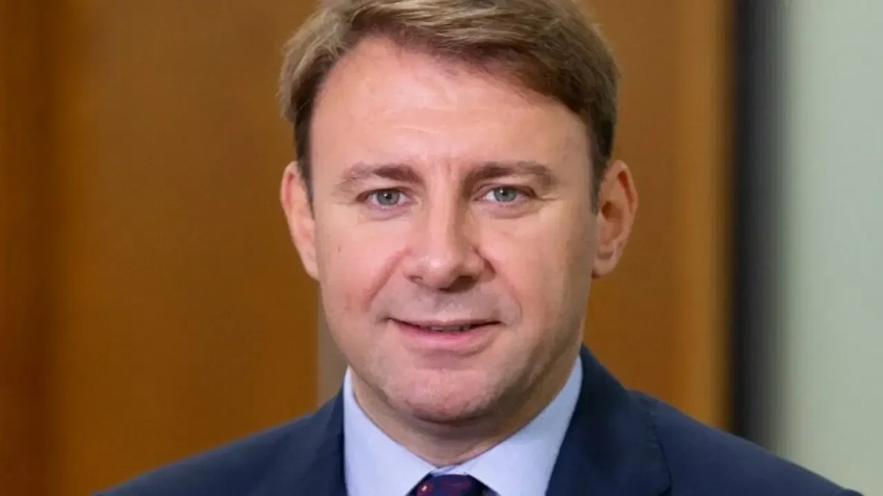 Gökhan Şen Kimdir? Ciner Holdingin Üst Düzey Yöneticisinin Biyografisi ve Kariyeri