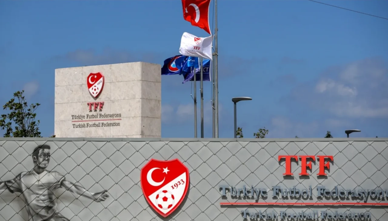 PFDK düğmeye bastı: Süper Lig'de kulüplere para, Gümüşdağ’a ceza yağdı!