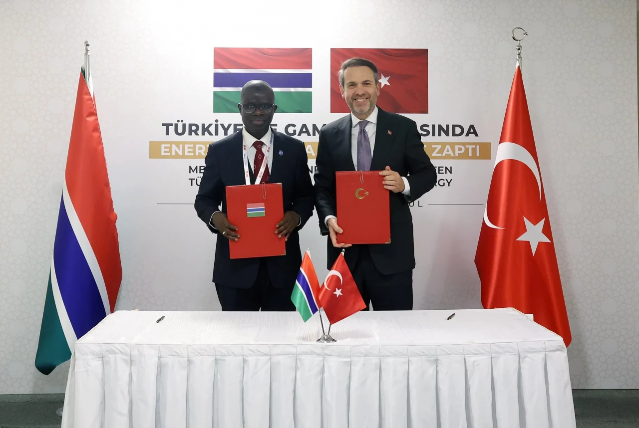 Türkiye ile Gambiya arasında enerji işbirliği: Yenilenebilir projelere ortak imza
