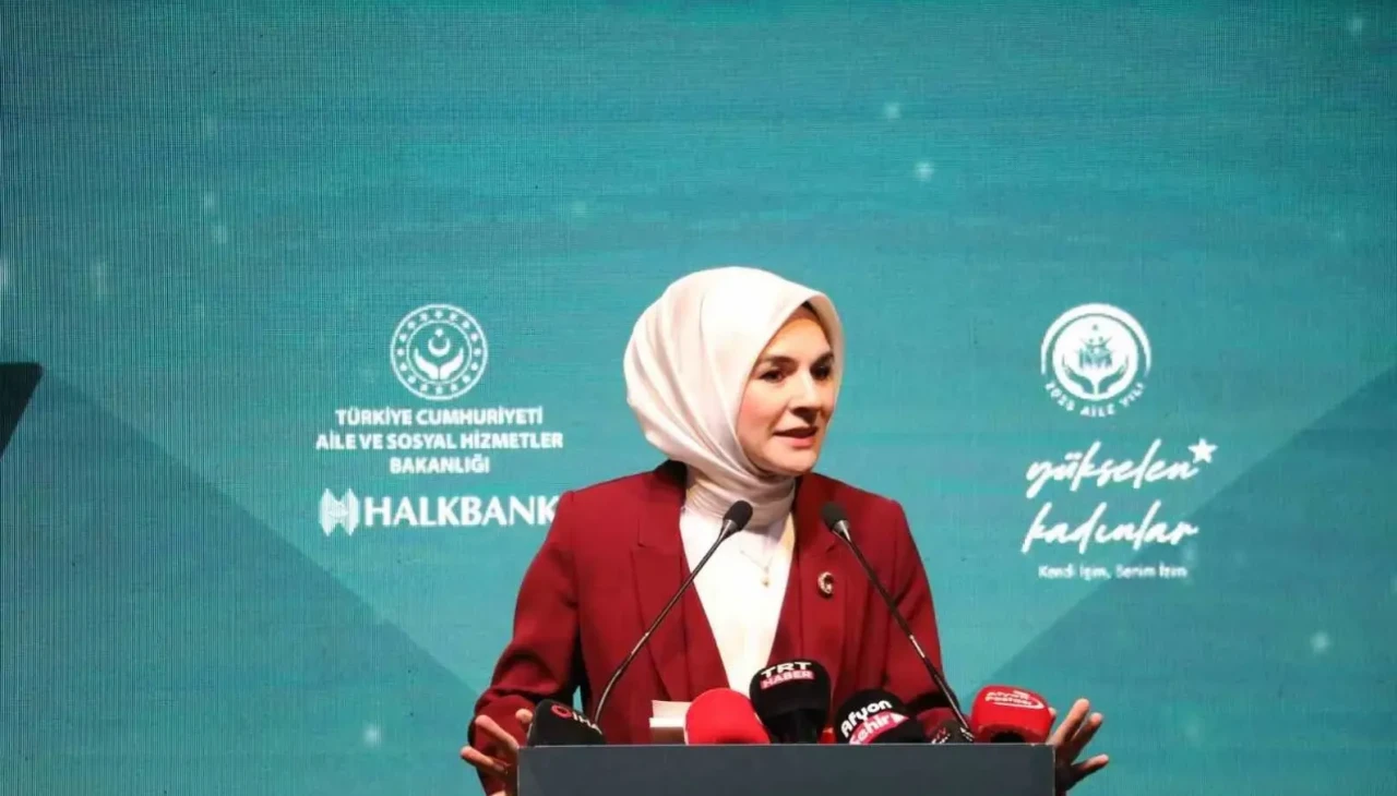 Bakan Göktaş: Kadın girişimciliğini desteklemek için tüm imkânlarımızı seferber ediyoruz.