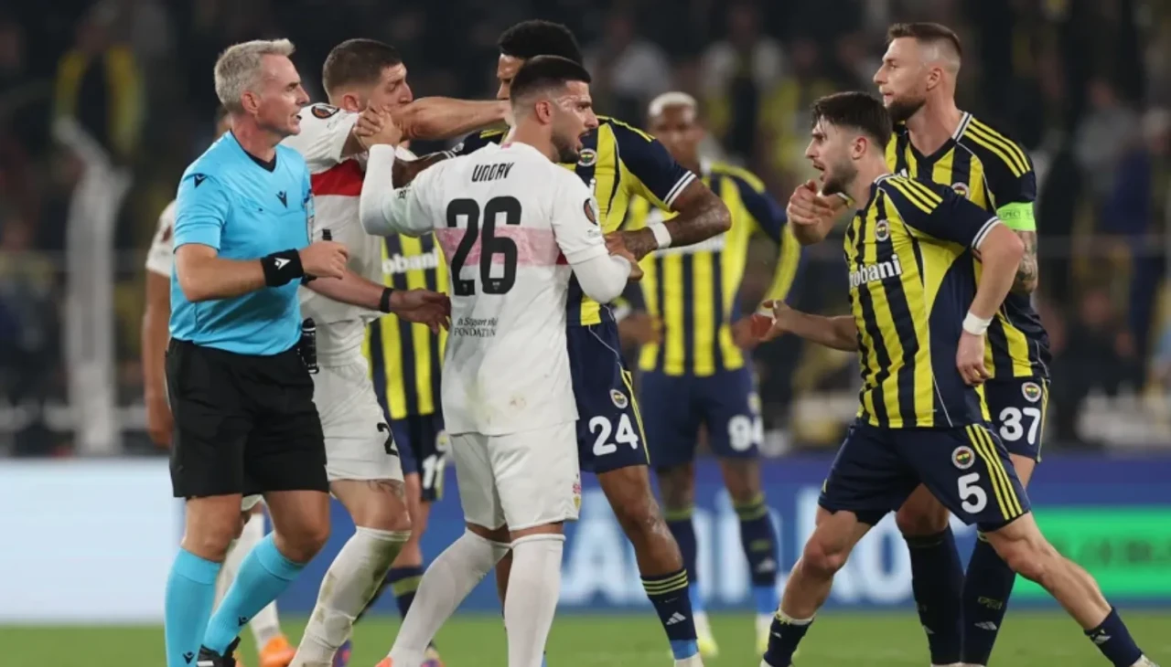 Fenerbahçe-Stuttgart maçının hakemiyle ilgili bomba gerçek! TFF kayıtlarında çıktı