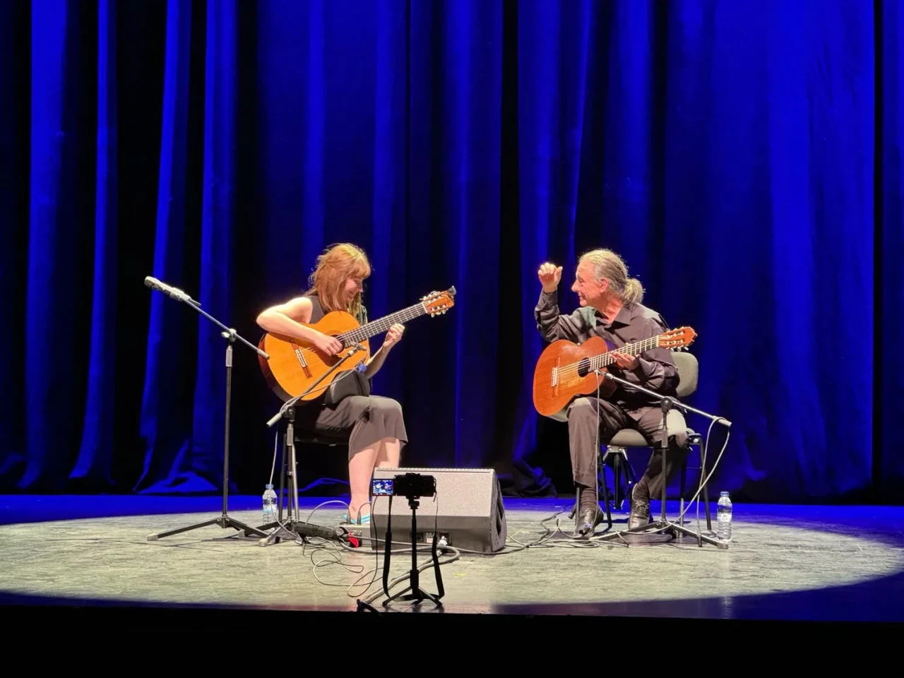 Julia Schuler İstanbul’da farklı coğrafyaların ezgileriyle sahne aldı