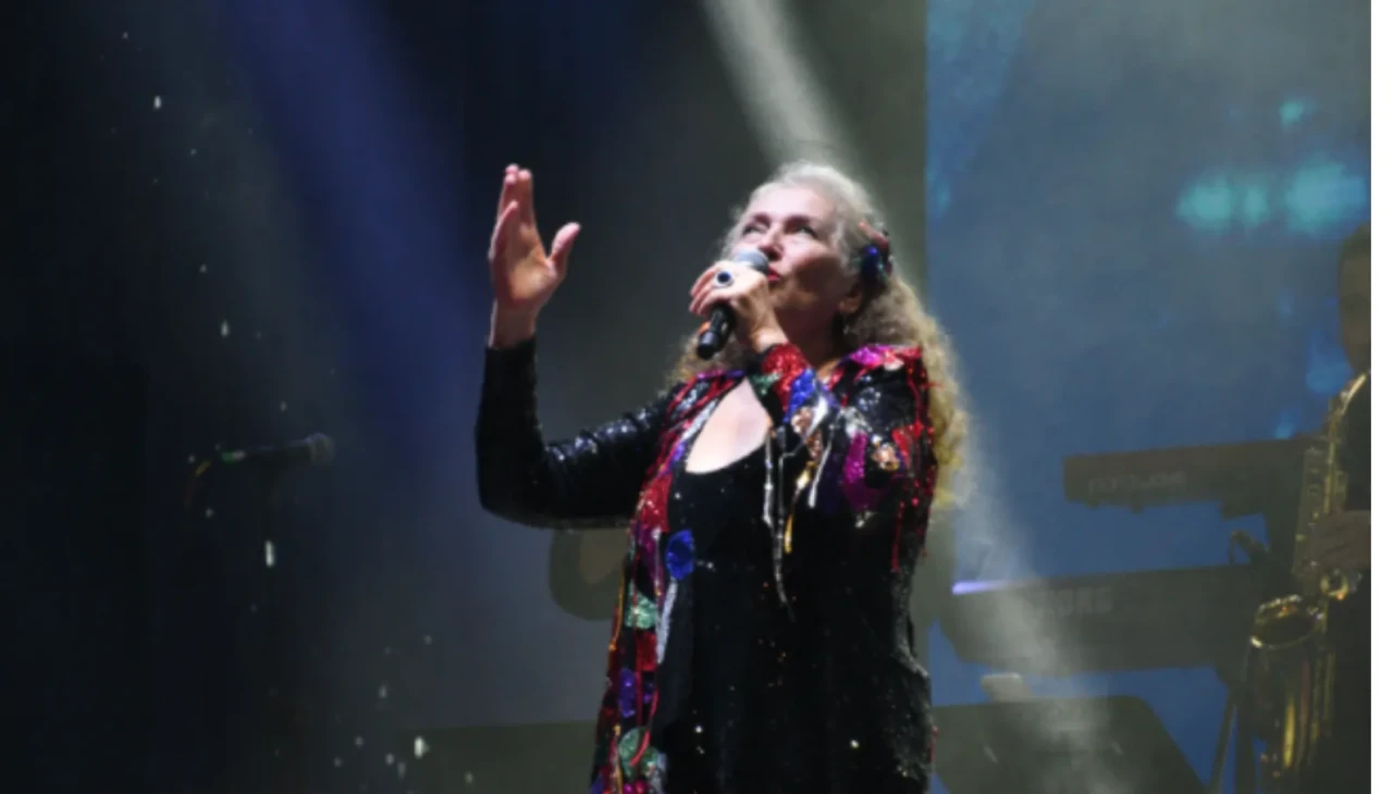 Yağmur dinmedi, alkışlar kesilmedi: Suzan Kardeş’ten unutulmaz konser