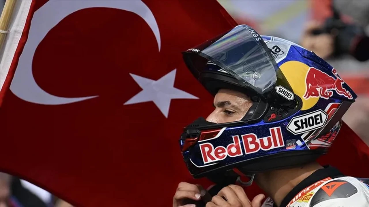 Toprak Razgatlıoğlu Jerez’de ikinci oldu, 3. Dünya şampiyonluğu için sadece bir adım kaldı