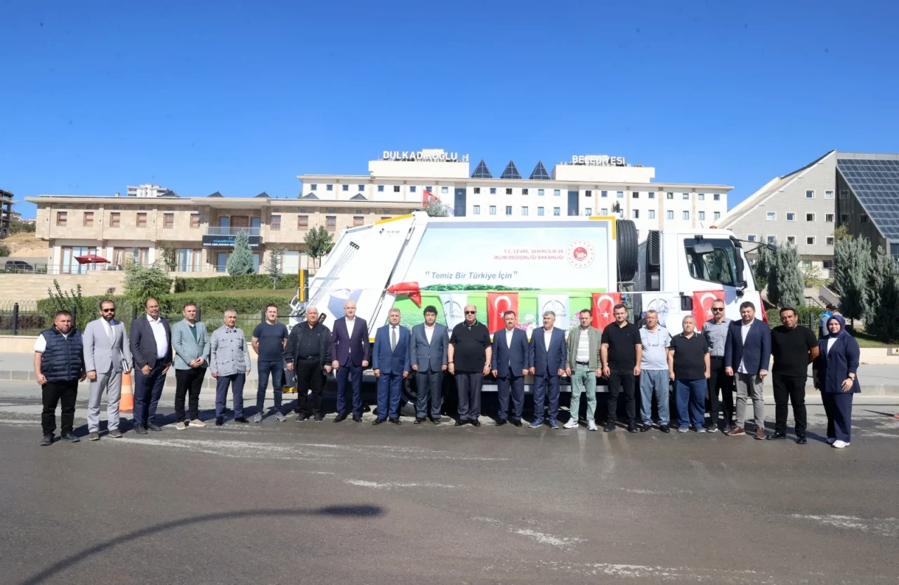 Başkan Akpınar’dan Bakan Kurum’a teşekkür: 'Dulkadiroğlu yeniden filizleniyor'