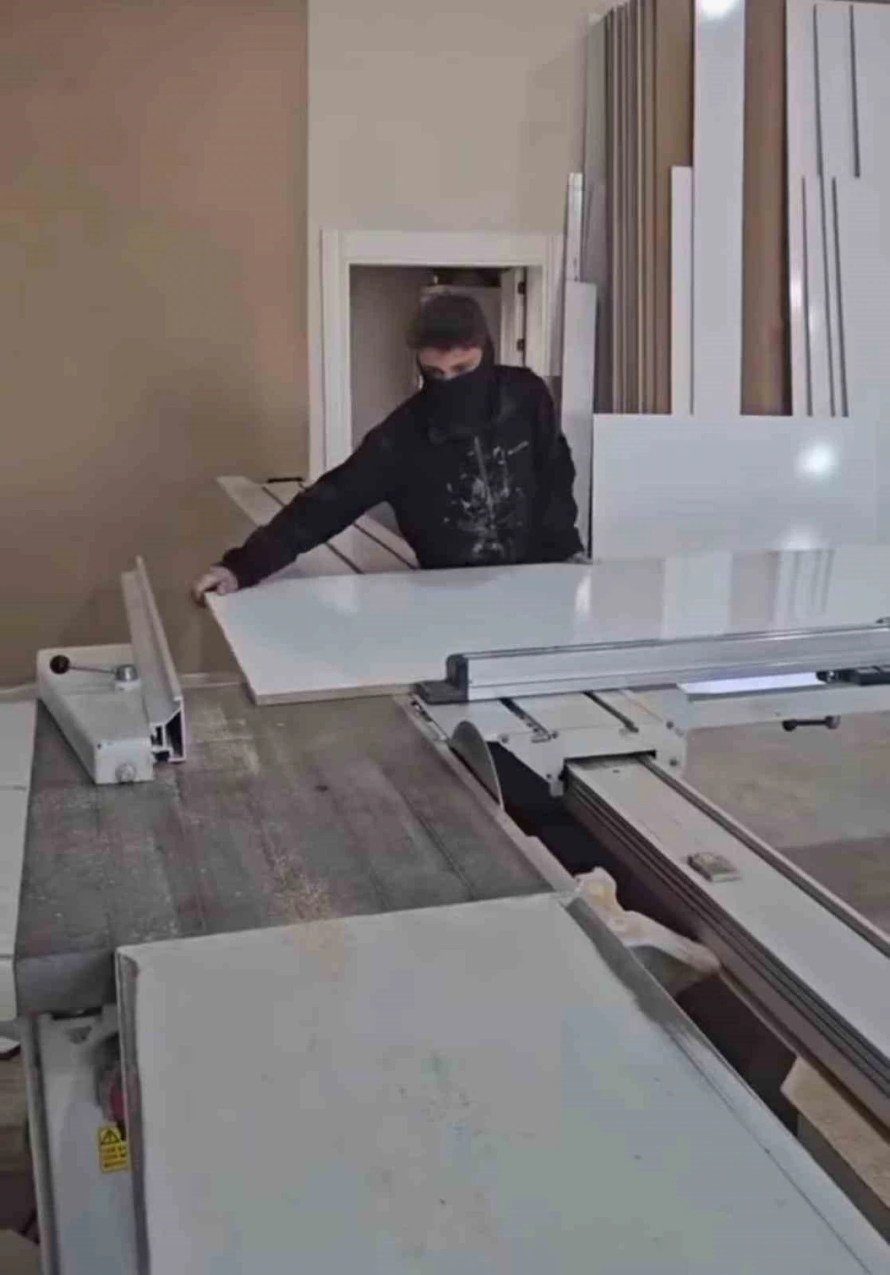 16 yaşındaki çocuk işçi hayatını kaybetti