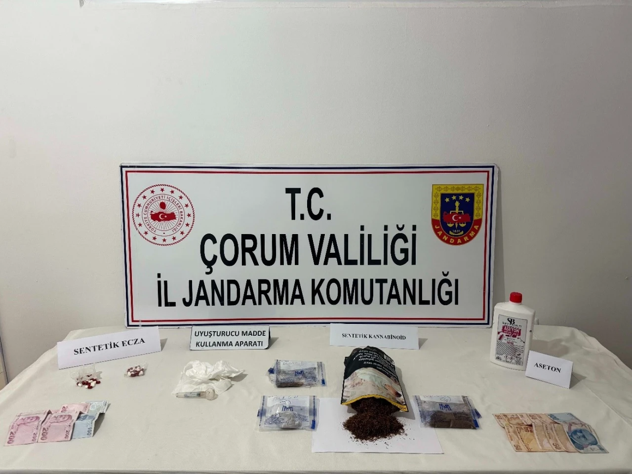 Çorum’da uyuşturucu operasyonları: 8 gözaltı