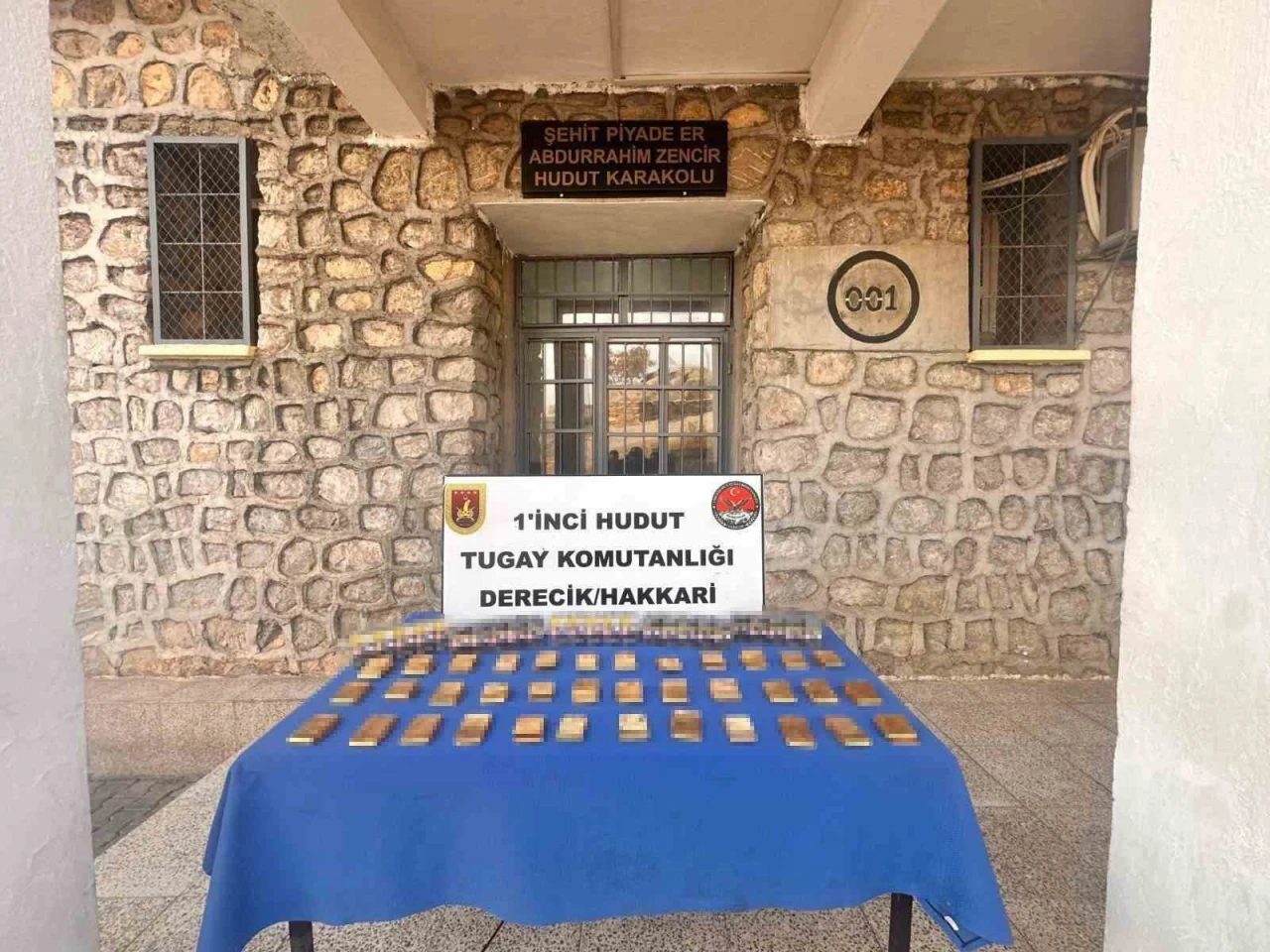 Hakkari’de sınır güvenliği operasyonu: 36 kilo altın ve kaçak sigara ele geçti