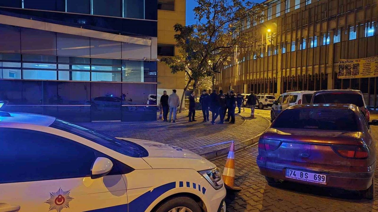 Acı olay! Hastane önünde kendini vurdu