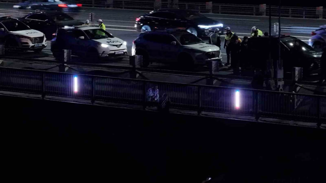 FSM Köprüsü’nde gerilim dolu dakikalar: Müzakereci polisin sabrı hayat kurtardı!