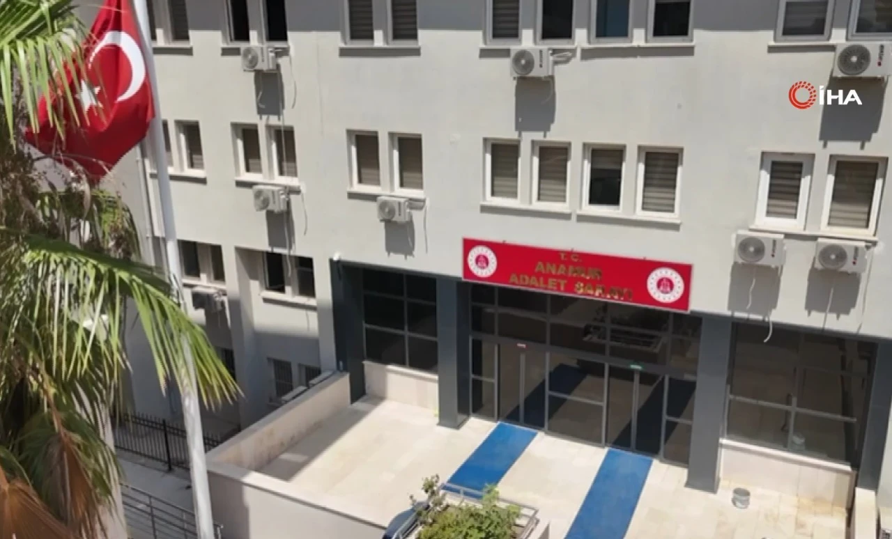 Kuyumcuyu ‘FETÖ’ yalanıyla 10 milyon dolandırdı!