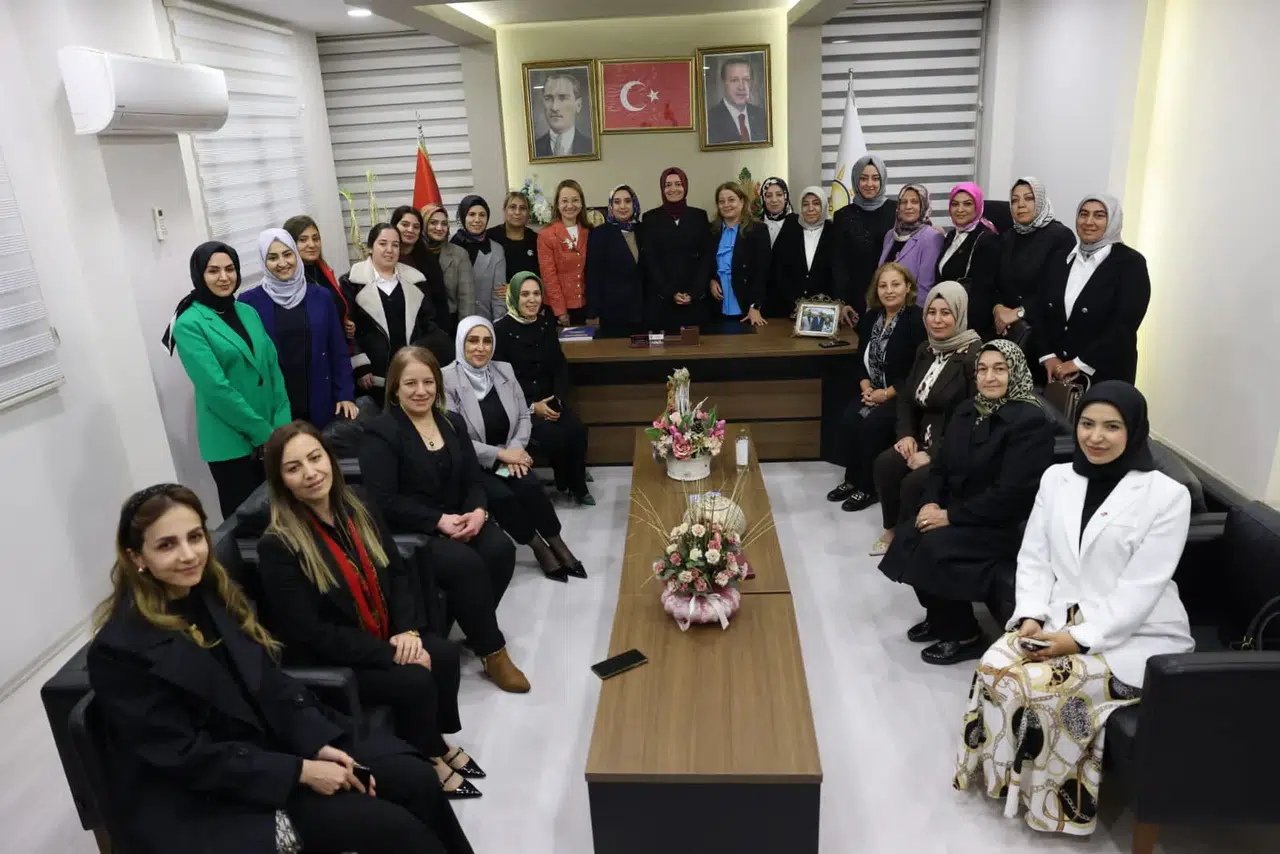 AK Parti Gaziantep’te sahaya indi: İl Danışma Meclisi’nde güçlü mesajlar verildi