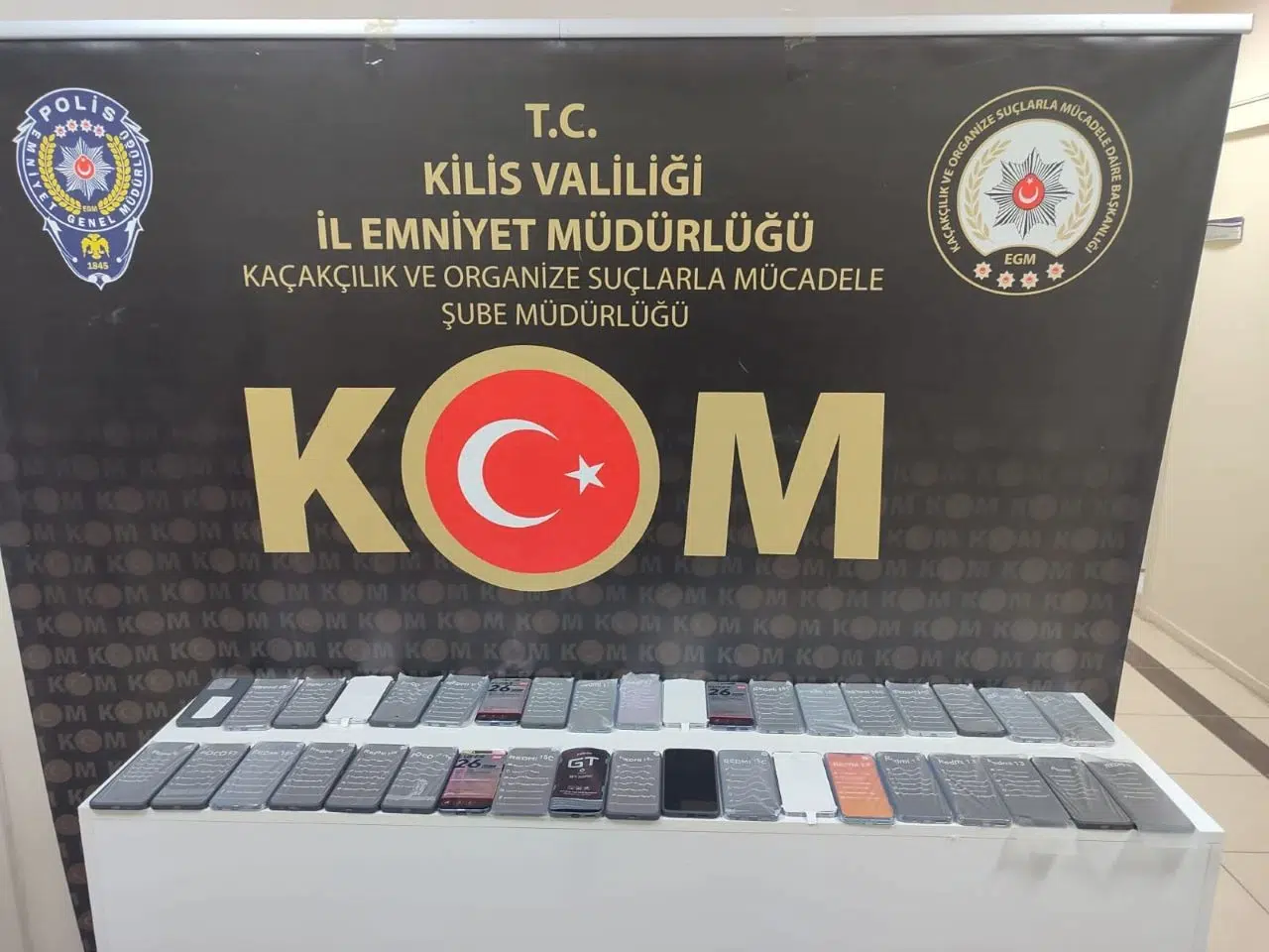 Kilis’te kargo operasyonu: Paketten çıkanlar şoke etti!