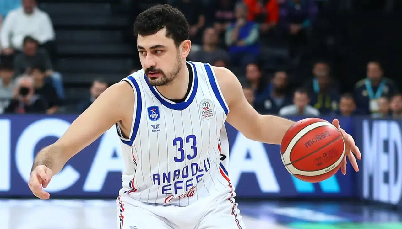 Milli oyuncu Erkan Yılmaz’dan kötü haber: Diz bağlarında esneme tespit edildi