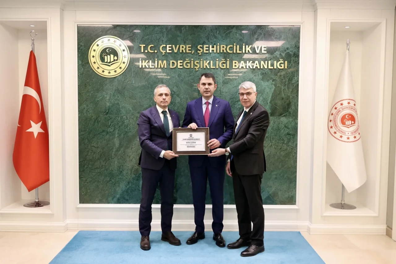 Osmaniye'de büyük vefa yeni mahalleye 'Murat Kurum Bey' adı verildi