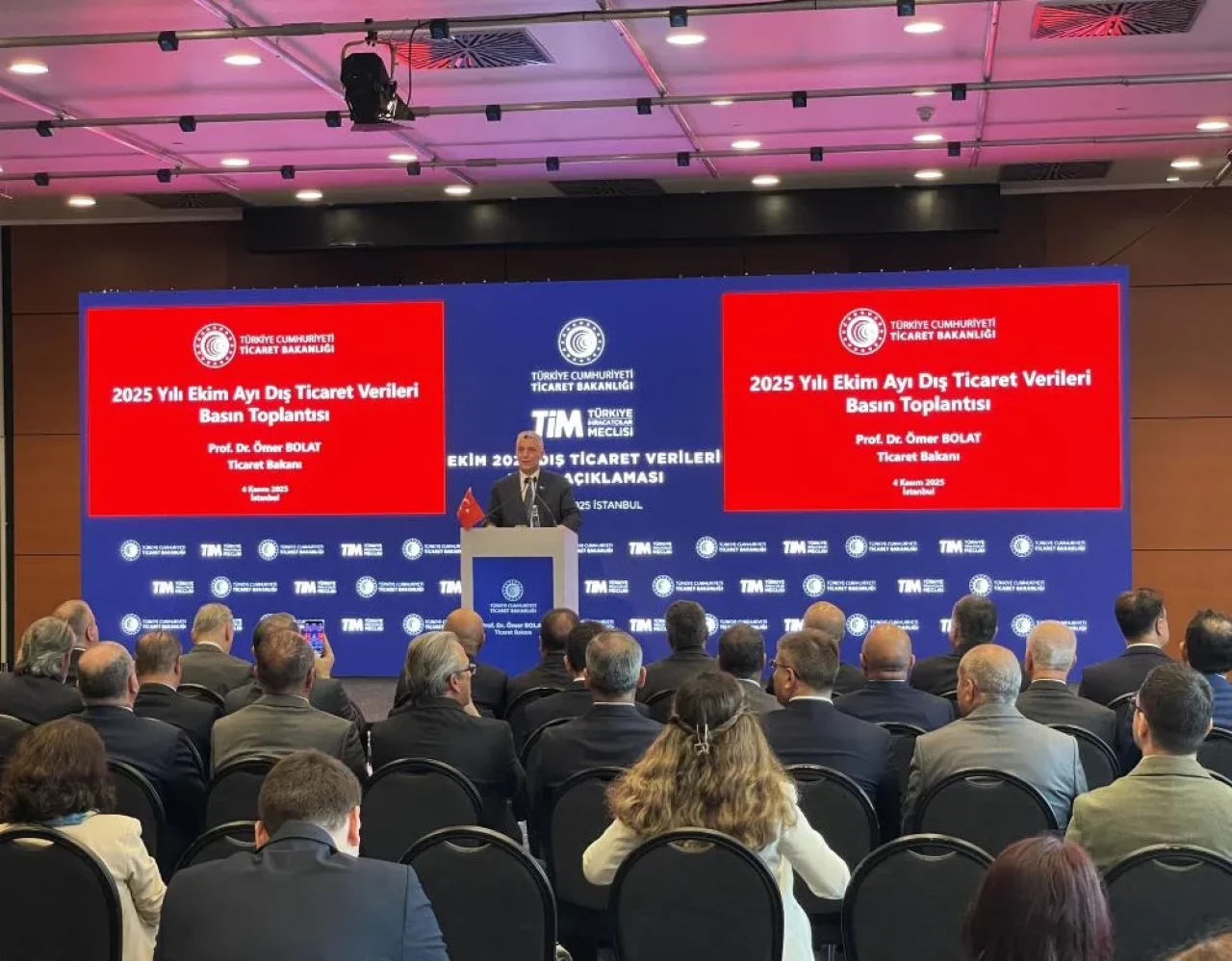 İhracatta tarihi zirve! Türkiye 270 milyar dolar eşiğini aştı