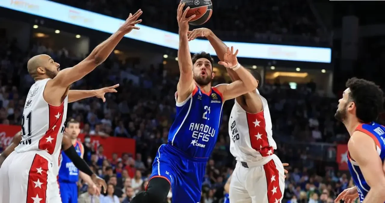 Anadolu Efes Olimpia Milano maçının saat kaçta ve hangi kanalda oynanacağı netleşti! Sinan Erdem'de kritik mücadele