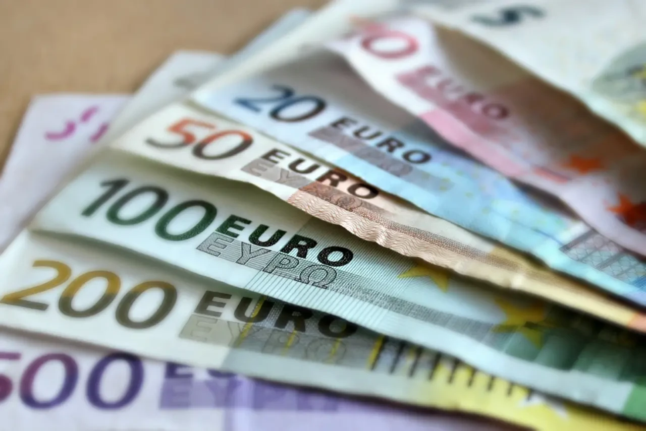 Dövizde sabah sürprizi: Dolar ve Euro bugün kaç TL oldu?