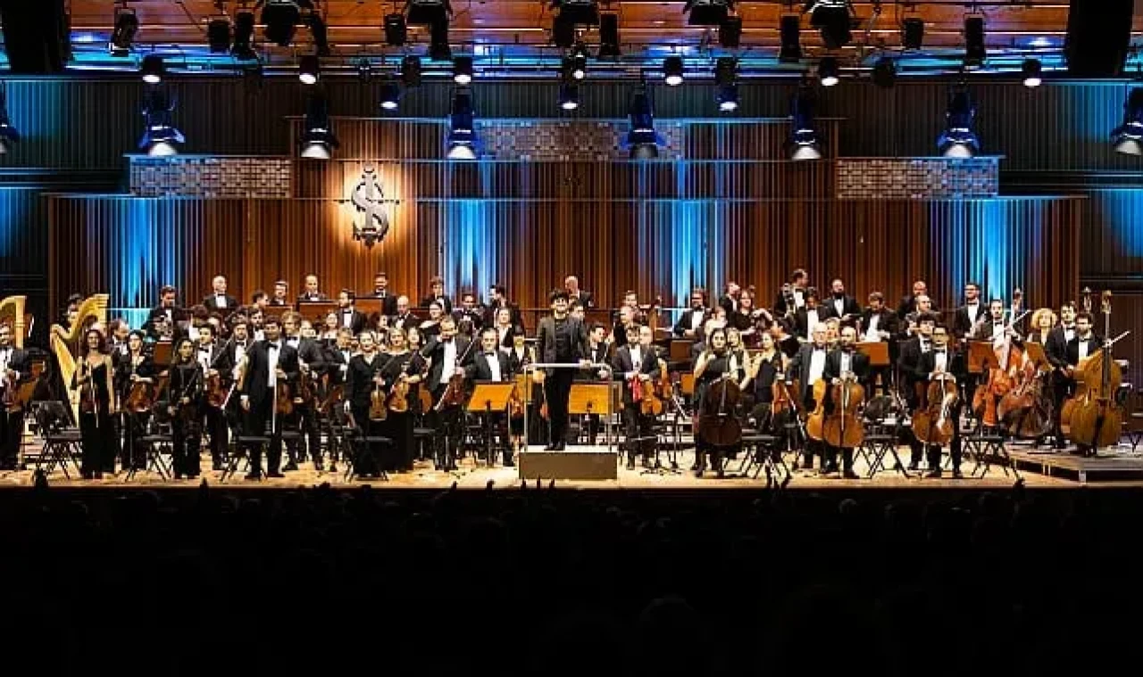 Çellonun Yıldızı İş Sanat sahnesinde parladı