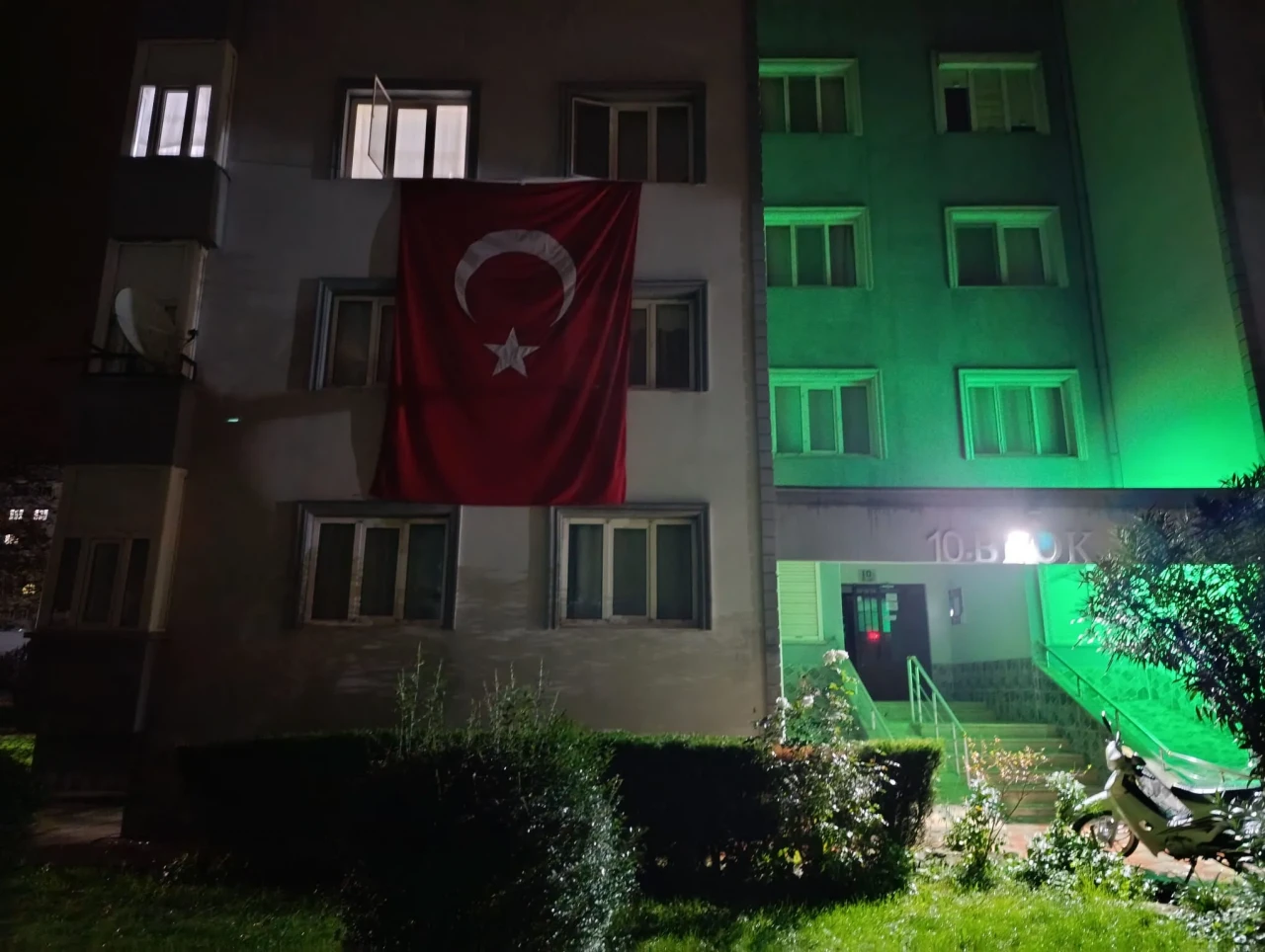 Gürcistan’da düşen uçak yürekleri yaktı! Şehit Binbaşıdan geriye doğmamış evladı kaldı