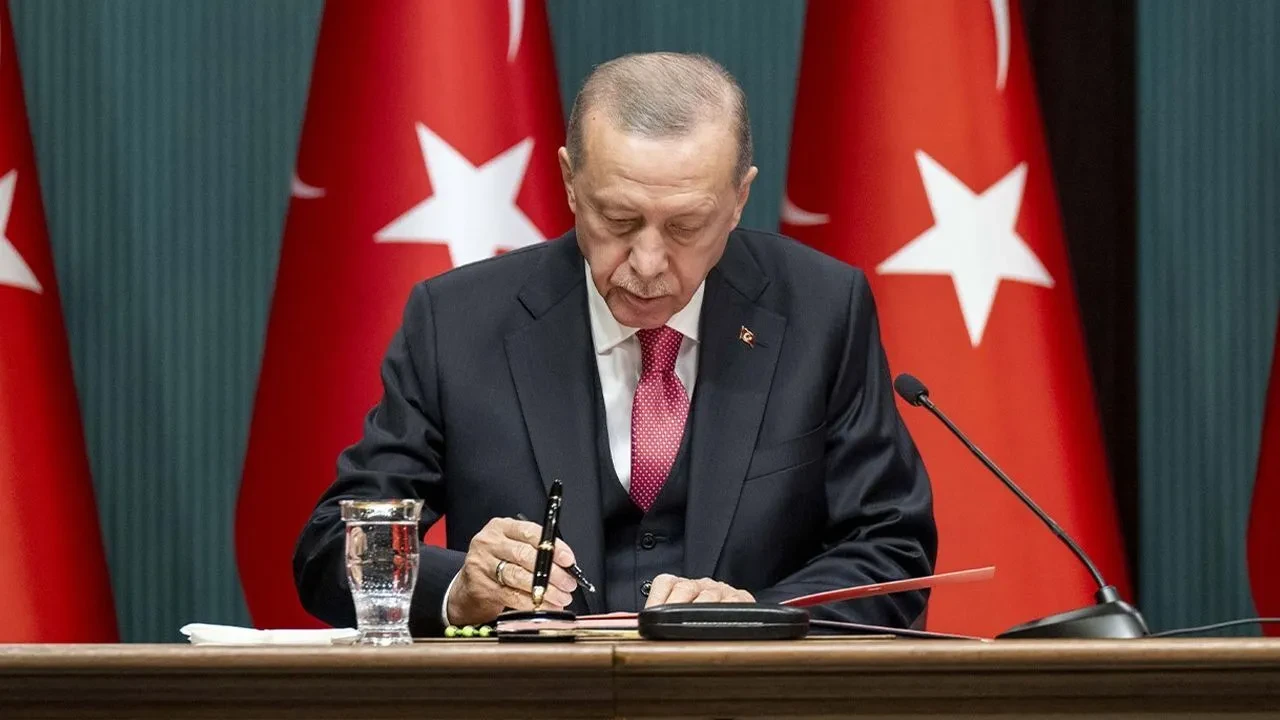 Erdoğan imzalı yeni karar: İki ismin varlık dondurması kalktı