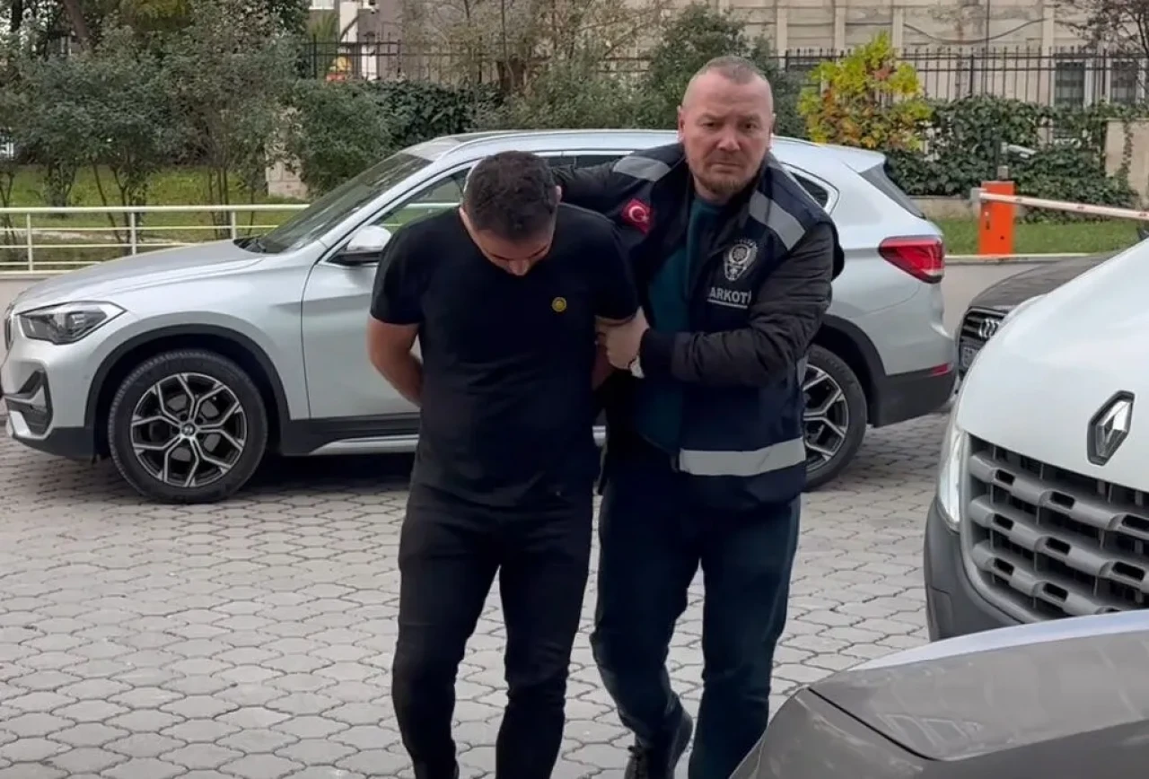 Yolcu gibi değil, kurye gibi! Otobüste uyuşturucu sevkiyatı