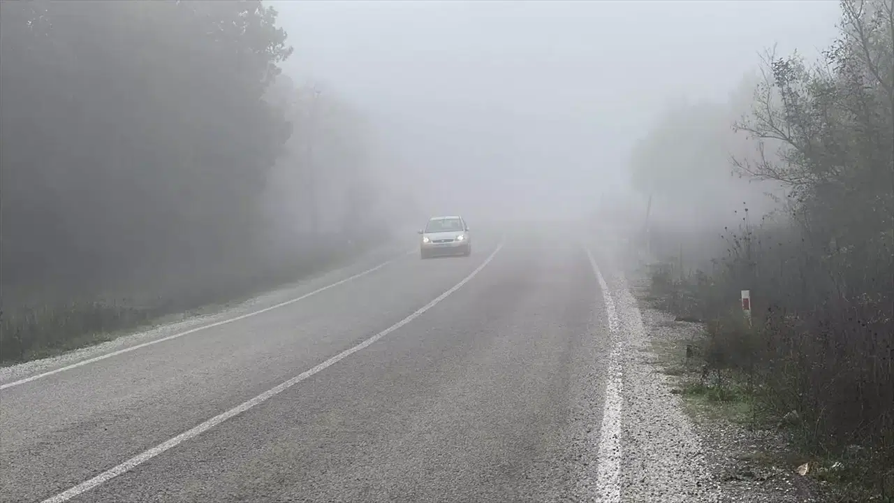 Kazdağları’nda Sis Alarmı: Bu Yolda Seyahat Edecekler Dikkat!
