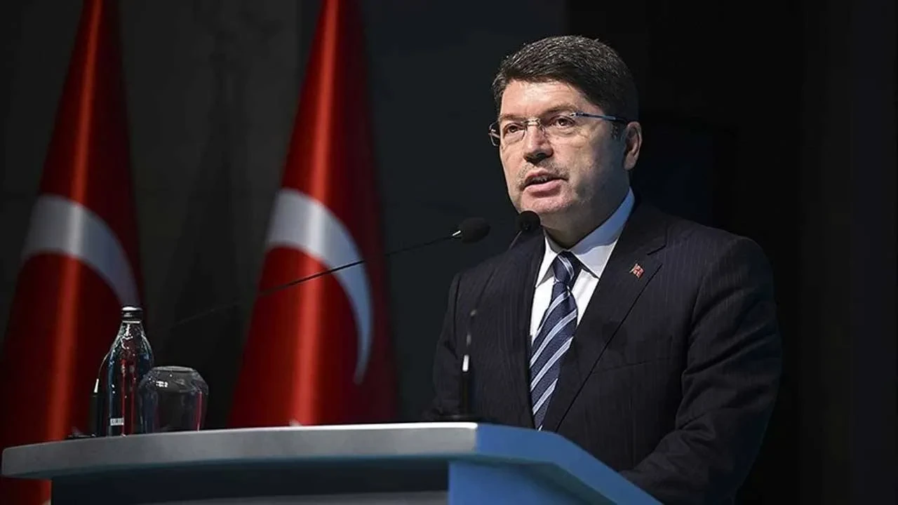 Kocaeli'deki ölümlü yangınla ilgili Adalet Bakanı Yılmaz Tunç konuştu