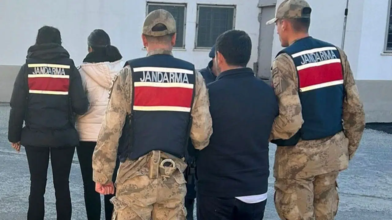 Sınırı aşamadan yakalandılar! Binlerce göçmen gözaltında