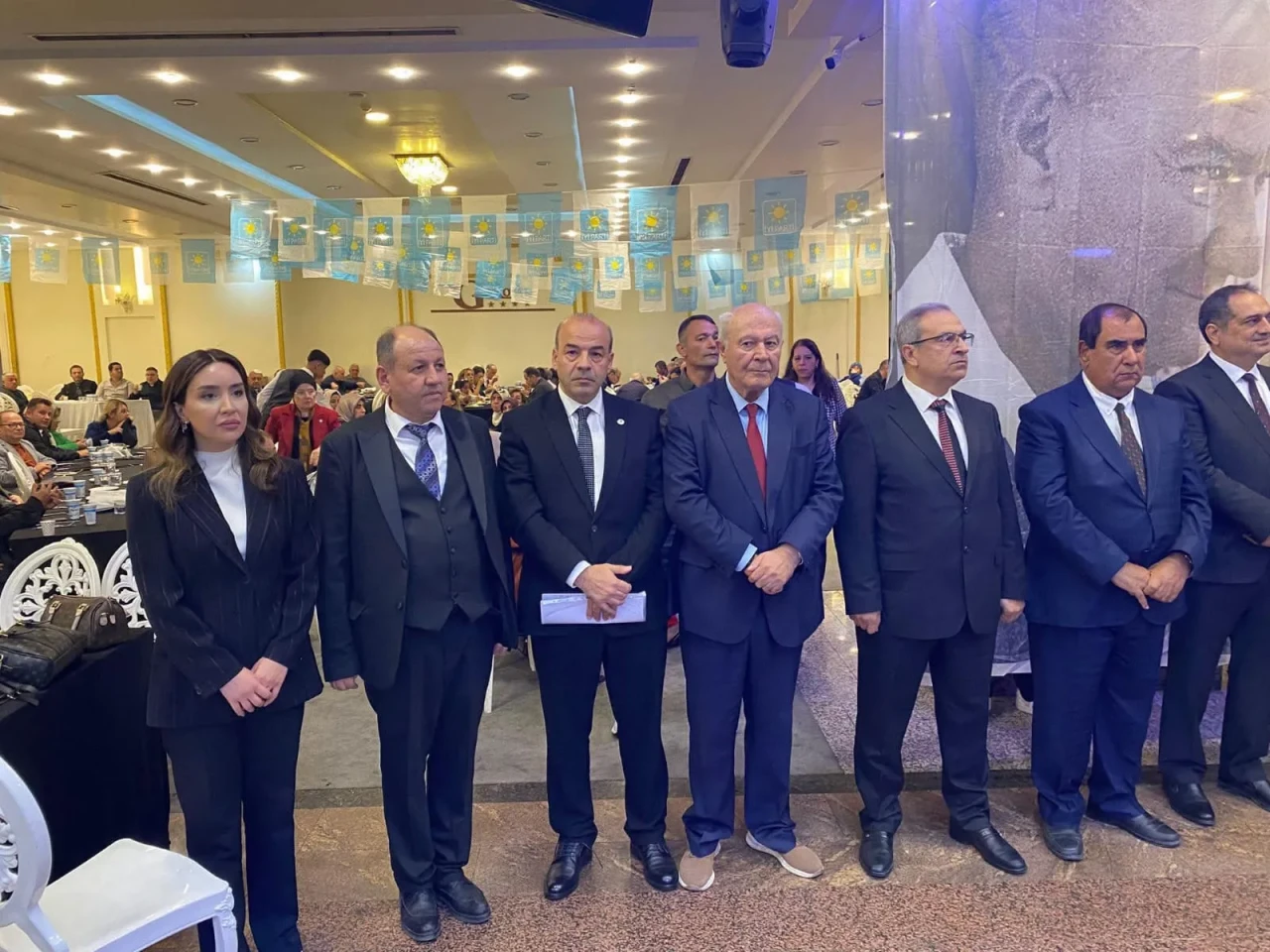 Gaziantep İYİ Parti Kongresi’nde salon yıkan kalabalık! İşte Başkülekçi’nin güven tazelediği muhteşem detaylar!