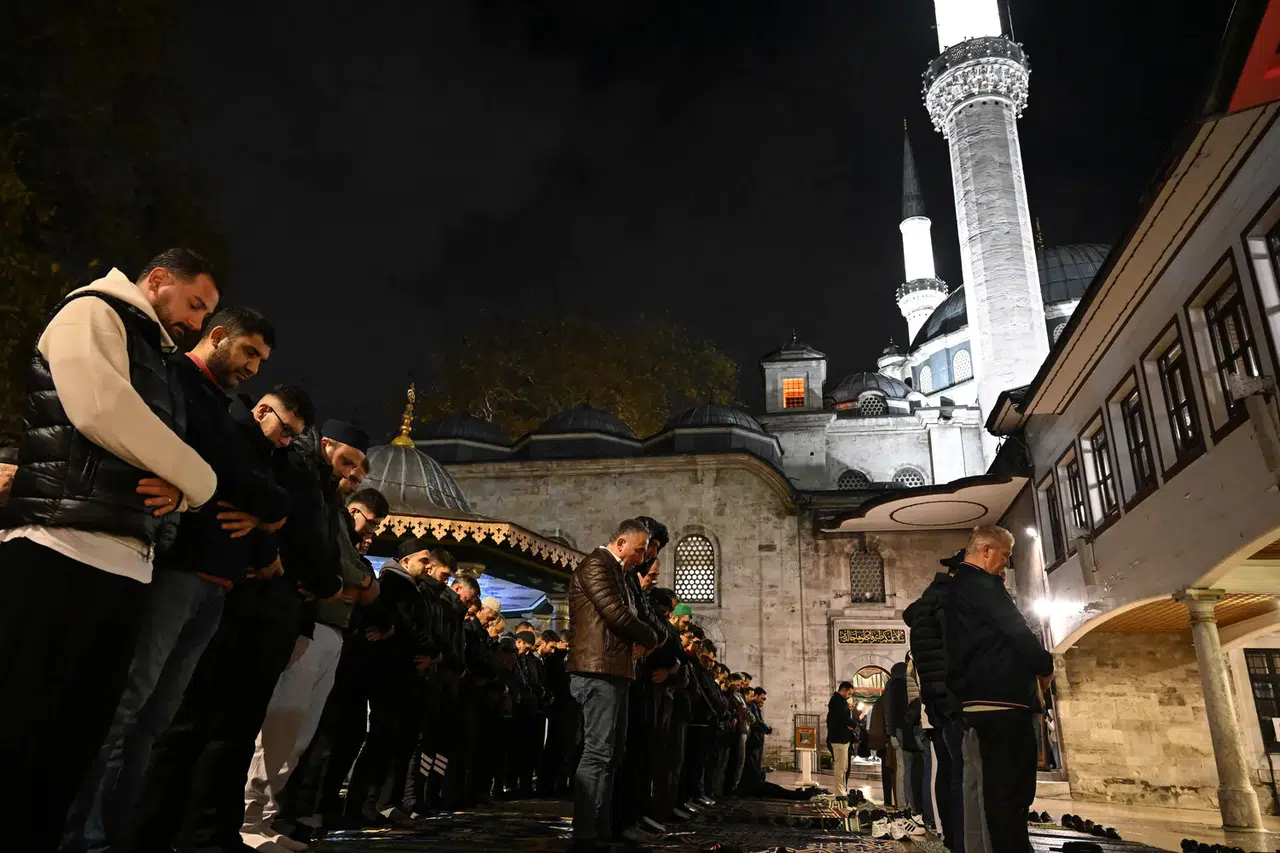 Veli ve öğrenciler Gazze için Eyüpsultan Camisi’nde buluştu!