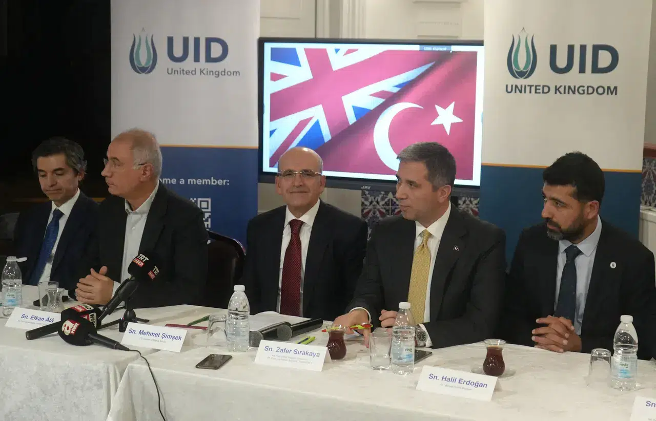 Vatandaşın beklediği haber: Şimşek, enflasyonun düşeceği günü duyurdu!